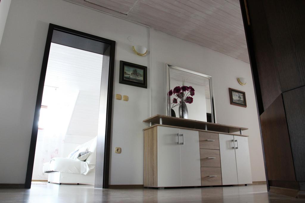 Lake House Apartment Medvode Extérieur photo